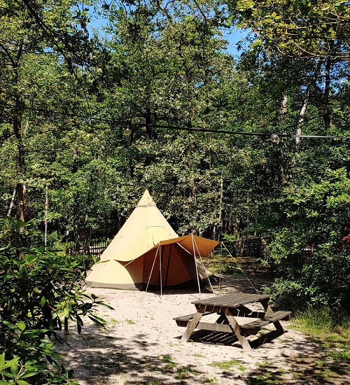 Durchgang Tipi Zelt | Landgoedcamping Het Meuleman