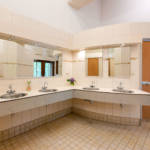 Sanitair weer open