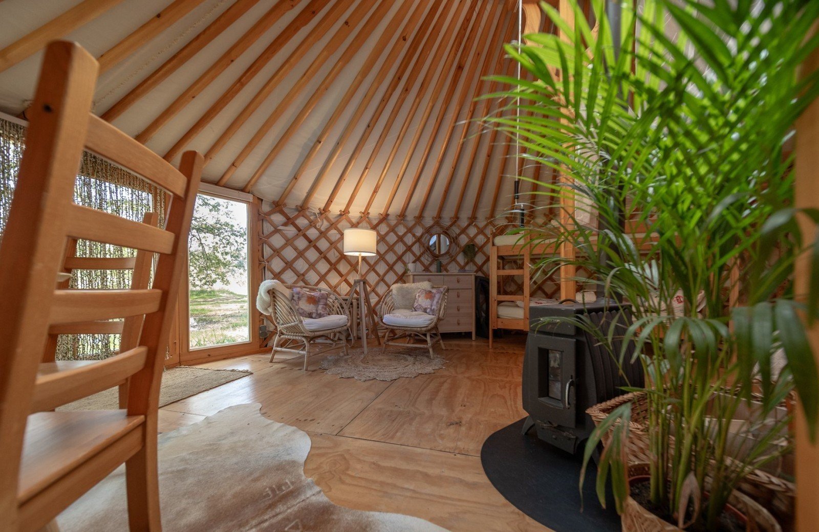 20240924 meuleman yurt 1 lr robbaas 2