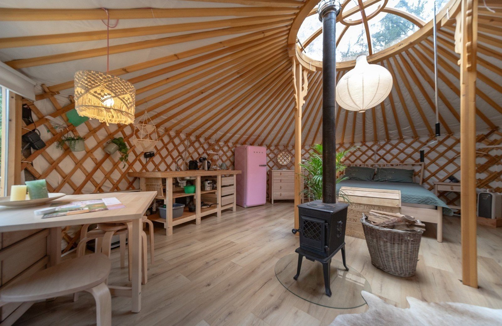 20240924 meuleman yurt 4 lr robbaas